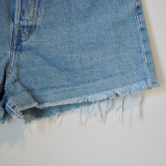Levi's Ribcage Shorts Authentic Denim Jean Frayed Raw Hem Button Front Size 30 - Picture 7 of 15